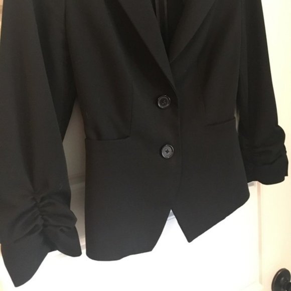 Express Ruched Sleeve Black Blazer Sz 4 - Picture 4 of 6